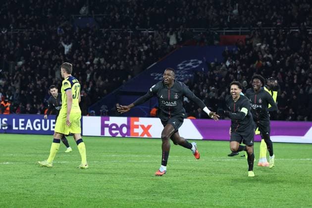 CHAMPIONS LEAGUE PSG - TOTTENHAM PHOTOPQR LE PARISIEN LP Fred Dugit ; Paris ; 26 11 2025 ; Sports Parc des Princes, Paris (XVIe), le 26 11 2025 5e journée de Ligue des Champions Psg-Tottenham 51 Willian Pacho LP Fred Dugit