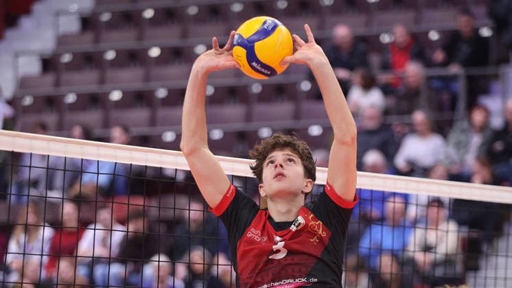 Ludwigsburg , Zoi DVV Pokal Viertelfinale , Barock Volleys MTV Ludwigsburg vs. Powervolleys Düren , Jonah Dornheim ( Lubu )
