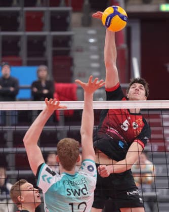 Ludwigsburg , Zoi DVV Pokal Viertelfinale , Barock Volleys MTV Ludwigsburg vs. Powervolleys Düren , Jan Huber ( Lubu )