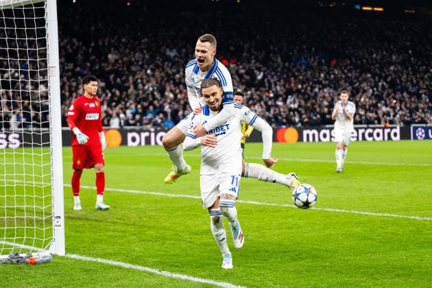 FC Copenhagen v Kairat Almaty, UEFA Champions League, Copenhagen, Denmark Copenhagen, Denmark. 26th, November 2025. Jordan Larsson (11) of FC Copenhagen scores for 2-0 on a penalty during the UEFA Champions League match between FC Copenhagen and Kairat Almaty at Parken in Copenhagen. Denmark, Copenhagen  Copyright: xGonzalesxPhoto TobiasxJorgensenx