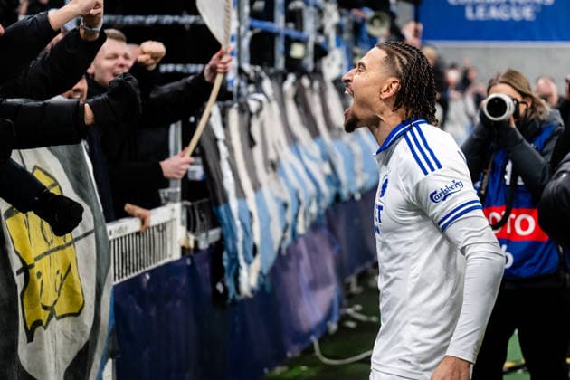 FC Copenhagen v Kairat Almaty, UEFA Champions League, Copenhagen, Denmark Copenhagen, Denmark. 26th, November 2025. Jordan Larsson (11) of FC Copenhagen scores for 2-0 on a penalty during the UEFA Champions League match between FC Copenhagen and Kairat Almaty at Parken in Copenhagen. Denmark, Copenhagen  Copyright: xGonzalesxPhoto TobiasxJorgensenx