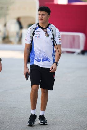Isack Hadjar (Visa Cash App Racing Bulls Formula One Team, , 06), QAT, Formel 1 Weltmeisterschaft, Qatar Grand Prix, Doha, Lusail, Lusail International Circuit, Media Day, 27.11.2025 QTR, Formel 1 Weltmeisterschaft, Qatar Grand Prix, Doha, Lusail, Lusail International Circuit, Media Day, 27.11.2025 Doha Copyright: xEibner-Pressefoto AnnikaxGrafx EP_AGF