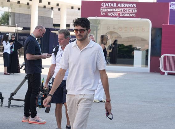 Formula 1 Qatar Airways Qatar Grand Prix 2025 27.11.2025, Losail International Circuit, Doha, Formula 1 Qatar Airways Qatar Grand Prix 2025 ,im Bild Esteban Ocon (FRA), MoneyGram Haas F1 Team