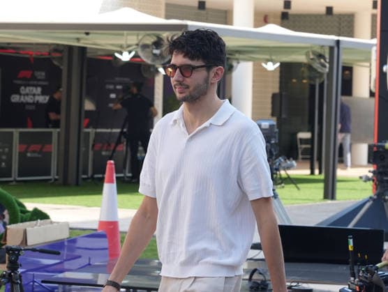 Formula 1 Qatar Airways Qatar Grand Prix 2025 27.11.2025, Losail International Circuit, Doha, Formula 1 Qatar Airways Qatar Grand Prix 2025 ,im Bild Esteban Ocon (FRA), MoneyGram Haas F1 Team