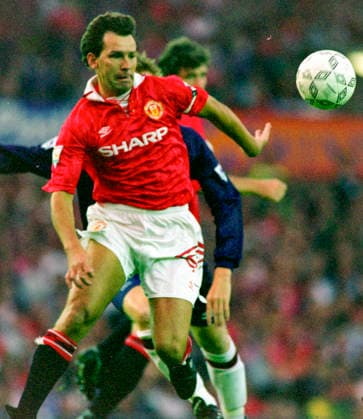 930818 Football, Premier League 1993-1994, Manchester United, ManU - Sheffield United: Manchester Uniteds Bryan Robson. Photo: BILDBYRAN D165_01 D165_01 scanx football fotboll soccer Premier League Manchester United Sheffield United england season 1993-1994 1993-94 1993 94 1993 august 18 bbeng dia Copyright: BILDBYRAN BB930818BB061