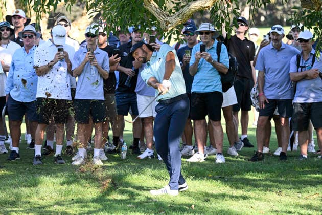 27th November 2025; Royal Queensland Golf Club, Brisbane, Queensland, Australia; BMW Australian PGA, Golf Herren Championship Golf, Round One; Marco Penge of England plays a recovery shot from the rough  NigelxOwen