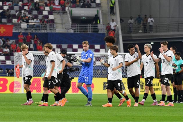 SOCCER - 2025 FIFA U17, U 17 World Cup DOHA,QATAR,27.NOV.25 - SOCCER - FIFA Under 17 World Cup Qatar 2025, final, Portugal vs Austria. Image shows Daniel Posch (AUT) with team AUT.  GEPAxpictures xRanjithxKumar