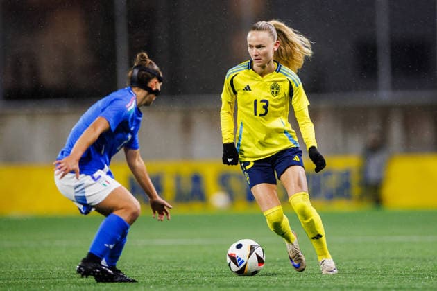 251127 Matilda Vinberg of Sweden during the under-23 International Friendly, Länderspiel, Nationalmannschaft football match between Sweden and Italy on November 27, 2025 in Västeras. Photo: Kenta Jönsson BILDBYRAN COP 210 KJ0289 fotboll football soccer fotball u23 under 23 sverige sweden italien italy dam bbeng Copyright: KENTAxJÖNSSON BB251127KJ017