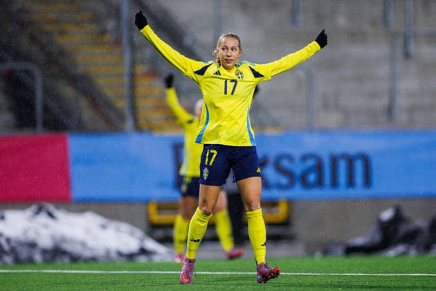 251127 Sara Eriksson celebrates after 1-0 during the under-23 International Friendly, Länderspiel, Nationalmannschaft football match between Sweden and Italy on November 27, 2025 in Västeras. Photo: Kenta Jönsson BILDBYRAN COP 210 KJ0289 fotboll football soccer fotball u23 under 23 sverige sweden italien italy dam bbeng jubel Copyright: KENTAxJÖNSSON BB251127KJ020