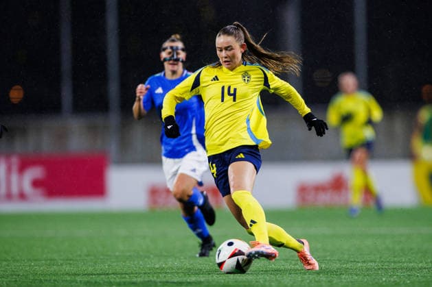 251127 Svea Rehnberg of Sweden during the under-23 International Friendly, Länderspiel, Nationalmannschaft football match between Sweden and Italy on November 27, 2025 in Västeras. Photo: Kenta Jönsson BILDBYRAN COP 210 KJ0289 fotboll football soccer fotball u23 under 23 sverige sweden italien italy dam bbeng Copyright: KENTAxJÖNSSON BB251127KJ021