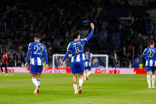 Gabri Veiga seen celebrating after goal during UEFA Europa League game between teams of FC Porto and OGC Nice (Bernardo Benjamim Ball Raw Images) Porto Estadio do Dragao Portugal Copyright: xBernardoxBenjamimx bernardobenjamim_fcporto_nice_2526-13