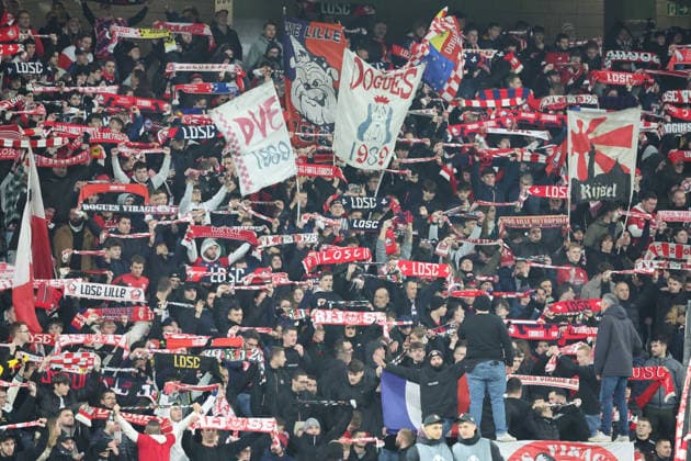 FOOTBALL : LOSC Lille vs Dinamo Zagreb - UEFA Europa League - 27 11 2025 Supporters de Lille lors du match LOSC Lille vs Dinamo Zagreb, UEFA Europa League phase de ligue, Decathlon Arena stade Pierre Mauroy, le 27 novembre 2025 - photo Laurent Sanson PsnewZ  Copyright: xLaurentxSANSONx xPsnewZx