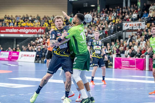 Handball Bundesliga; HSG Wetzlar - Rhein-Neckar-Löwen, 27.11.25 Edwin Aspenbäck (Rhein-Neckar Löwen, 78), Philipp Ahouansou (HSG Wetzlar, 19) Handball Bundesliga; HSG Wetzlar - Rhein-Neckar-Löwen: Wetzlar, 27.11.25 Copyright: xBEAUTIFULxSPORTS Roeczeyx