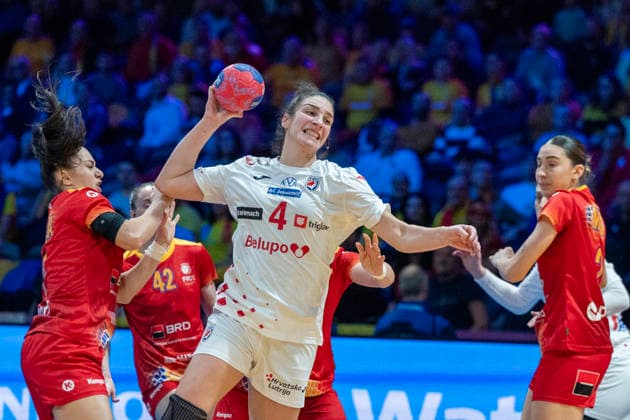 2025-11-27 Romania vs Croatia ROTTERDAM, NETHERLANDS - NOVEMBER 27: Tina Barisic of Croatia during the IHF Worldchampionship 2025 match for women, between Romania and Croatia at Ahoy on November 27, 2025 in Rotterdam, Netherlands. Rotterdam Ahoy Netherlands Content not available for redistribution in The Netherlands directly or indirectly through any third parties. Copyright: xHenkxSeppenx