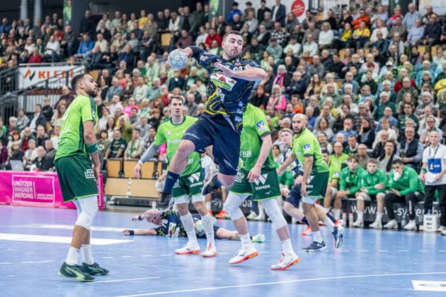Handball Bundesliga; HSG Wetzlar - Rhein-Neckar-Löwen, 27.11.25 Jannik Kohlbacher (Rhein-Neckar Löwen, 80), .Handball Bundesliga; HSG Wetzlar - Rhein-Neckar-Löwen: Wetzlar, 27.11.25 Copyright: xBEAUTIFULxSPORTS Roeczeyx