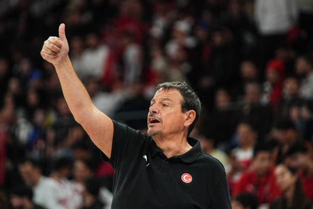 Turkiye v Bosnia and Herzegovina - FIBA World Cup European Qualifiers ISTANBUL, TURKIYE - NOVEMBER 27: Head coach of Turkiye Ergin Ataman gives tactics during the FIBA World Cup European Qualifiers group C first basketball match between Turkiye and Bosnia and Herzegovina at Turkcell Basketball Development Centre in Istanbul, Turkiye on November 27, 2025. Hakan Akgun Anadolu Istanbul Turkey. Editorial use only. Please get in touch for any other usage.  Copyright: x2025xAnadoluxHakanxAkgunx