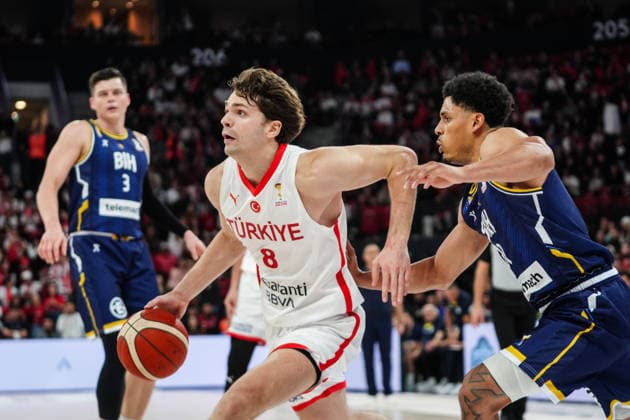 Turkiye v Bosnia and Herzegovina - FIBA World Cup European Qualifiers ISTANBUL, TURKIYE - NOVEMBER 27: Tarik Biberovic (8) of Turkiye in action against Xavier (R) of Bosnia and Herzegovina during the FIBA World Cup European Qualifiers group C first basketball match between Turkiye and Bosnia and Herzegovina at Turkcell Basketball Development Centre in Istanbul, Turkiye on November 27, 2025. Hakan Akgun Anadolu Istanbul Turkey. Editorial use only. Please get in touch for any other usage.  Copyright: x2025xAnadoluxHakanxAkgunx