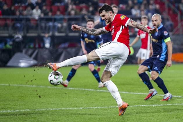 ALKMAAR , 27-11-2025 , AFAS Stadium , season 2025 2026 , UEFA Europa Conference League , third qualifying round, match between AZ and Shelbourne , AZ player Troy Parrott AZ - Shelbourne  x32219936x Copyright:
