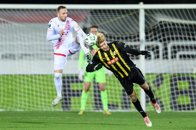 251127 Leo Mikic of Zrinjski Mostar and Filip Helander of Häcken during the UEFA Conference League between Zrinjski Mostar and Häcken on November 27, 2025 in Mostar. Photo: Daniel Stiller BILDBYRAN kod DS DS0531 fotboll football soccer fotball uefa conference league conference league zrinjski mostar häcken bbeng bbauto Copyright: DANIELxSTILLER BB251127DS033
