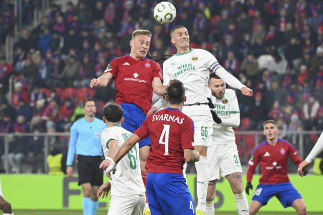 Oskar Repka (RAK) and Nenad Cvetkovic (RAP) during the match UEFA Conference League between Rakow Czestochowa vs SK Rapid Vienna at the Arcelor Mittal Park in Sosnowiec, Poland on November 27, 2025  Copyright: xMichalxDubiel IPAxSportx xipa-agency.netx xx IPA_68449083 IPA_Agency_IPA68449083