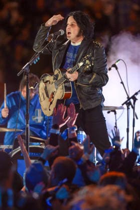 Detroit Lions DETROIT,MICHIGAN-November27: Solo performer and prior guitarist and lead singer of the rock duo the White Stripes, Jack White, performs the half time show during an NFL, American Football Herren, USA football game between the Green Bay Packers and the Detroit Lions in Detroit, Michigan USA, on Sunday, November 23, 2025. Detroit Michigan United States  Copyright: xAmyxLemusx originalFilename:lemus-newyorkg251127_npIdn.jpg
