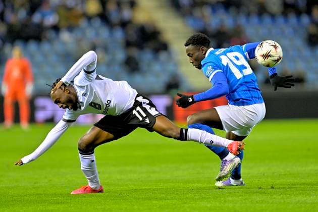 KRC Genk v Basel - UEFA Europa League GENK, BELGIUM - NOVEMBER 27 : Bénie Traore forward of Basel and Medina Ortiz Yaimar defender of KRC Genk during the UEFA Europa League 2025 26 League Phase MD5 match between KRC Genk and Basel on November 27, 2025 in Genk, Belgium, 27 11 2025 Genk Belgium  Copyright: xSesx