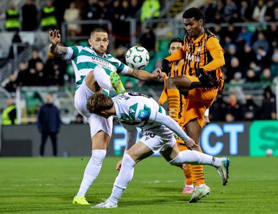 UEFA Europa Conference League Group Phase, Tallaght Stadium, Dublin 27 11 2025 Shamrock Rovers vs Shakhtar Donetsk Shamrock Rovers Lee Grace and Shakhtar Donetsk s Lucas Ferreira Lee Grace and Lucas Ferreira 27 11 2025  Copyright: x INPHO BryanxKeanex 0S2A4186