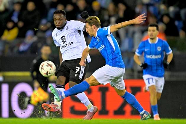 KRC Genk v Basel - UEFA Europa League GENK, BELGIUM - NOVEMBER 27 : Philip Otele forward of Basel and Hrosovsky Patrik midfielder of KRC Genk during the UEFA Europa League 2025 26 League Phase MD5 match between KRC Genk and Basel on November 27, 2025 in Genk, Belgium, 27 11 2025 Genk Belgium  Copyright: xSesx
