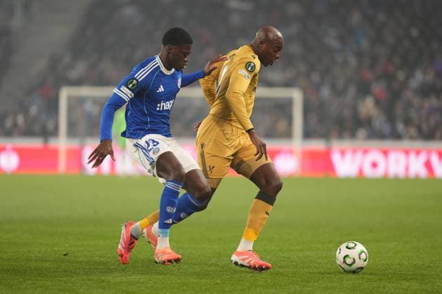 Jean Philippe Mateta of Crystal Palace and Mamadou Sarr of Strasbourg Strasbourg v Crystal Palace, UEFA Conference League, Group Stage, Football, Stade de la Meinau Strasbourg, Strasbourg, France - 27 Nov 2025Strasbourg Stade de la Meinau Strasbourg France EDITORIAL USE ONLY No use with unauthorised audio, video, data, fixture lists, club league logos or live services. Online in-match use limited to 120 images, no video emulation. No use in betting, games or single club league player publications.  Copyright: xDavexWinter Shutterstockx 15928086ba