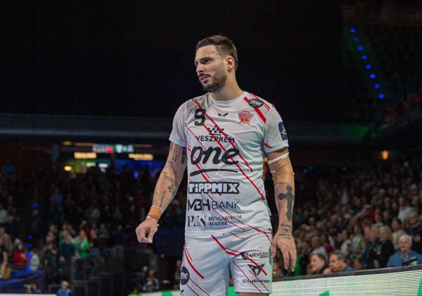 Handball, Herren, Saison 2025 2026, Champions League (Gruppe A, 9. Spieltag), Füchse Berlin - One Veszprem HC, Hugo Descat (Veszprem), 27.11.2025, Copyright: xSebastianxRäppold MatthiasxKochx