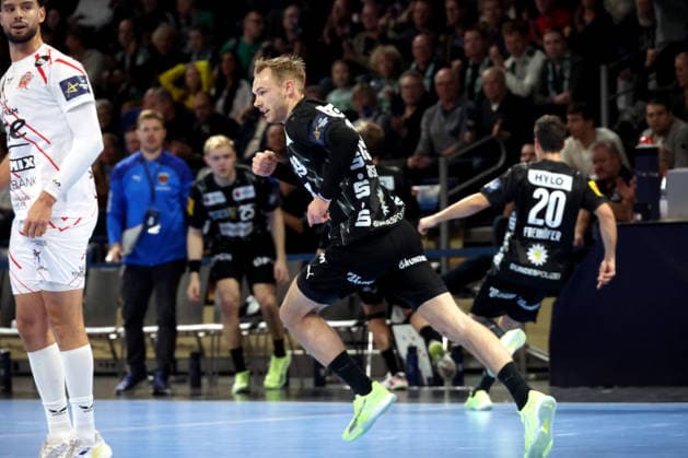 DEU, Machineseeker EHF Champions League, Fuechse Berlin vs. Veszprem, 27.11.2025, Max-Schmeling-Halle, Berlin, DEU, Machineseeker EHF Champions League, Fuechse Berlin vs. Veszprem, im Bild Mathias Gidsel (Fuechse Berlin 19)