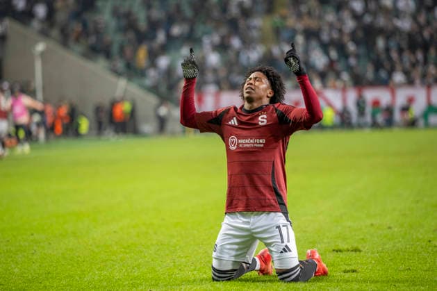 Legia Warsaw vs Sparta Prague - UEFA Conference League Angelo Preciado celebrates scoring a goal during UEFA Conference League match between Legia Warsaw and Sparta Prague in Warsaw,Poland on November 27, 2025 NO SALES POLAND Warsaw Poland  Copyright: xAndrzejxIwanczukx originalFilename:iwanczuk-legiawar251127_npQJ1.jpg
