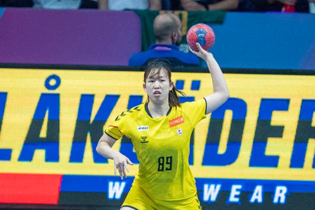 2025-11-27 Denmark v Japan ROTTERDAM, NETHERLANDS - NOVEMBER 27: Sora Ishikawa of Japan during the IHF Worldchampionship 2025 match for women, between Denmark and Japan at Ahoy on November 27, 2025 in Rotterdam, Netherlands. Rotterdam Ahoy Netherlands Content not available for redistribution in The Netherlands directly or indirectly through any third parties. Copyright: xHenkxSeppenx