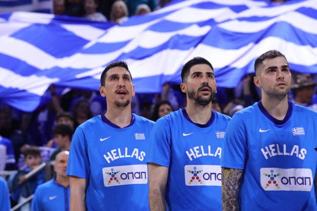 FIBA World Cup European Qualifiers - Greece vs Romania - Players of Greece react during the FIBA World Cup European Qualifiers 1st round group B basketball match between Greece and Romania held at Nick Galis Hall, on November 27, 2025, in Thessaloniki, Greece. IMAGO ONE INCH PRODUCTIONS THESSALONIKI GREECE Copyright: xOnexInchxProductionsx 6752988
