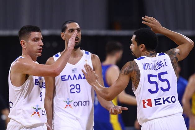 FIBA World Cup European Qualifiers - Greece vs Romania - Players of Greece react during the FIBA World Cup European Qualifiers 1st round group B basketball match between Greece and Romania held at Nick Galis Hall, on November 27, 2025, in Thessaloniki, Greece. IMAGO ONE INCH PRODUCTIONS THESSALONIKI GREECE Copyright: xOnexInchxProductionsx 6753277