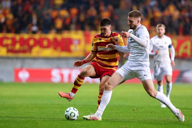 BIALYSTOK 27.11.2025 4. KOLEJKA LIGA KONFERENCJI SEZON 2025 2026 MECZ: JAGIELLONIA BIALYSTOK - KUOPION PALLOSEURA - - - UEFA CONFERENCE LEAGUE 2025 26 LEAGUE PHASE MD4 MATCH BETWEEN JAGIELLONIA BIALYSTOK (POL) - KUOPION PALLOSEURA (FIN) NZ BERNARDO VITAL DONI ARIFI Fot. Maciej Gilewski 058sport.pl NEWSPIX.PL --- newspix.pl 