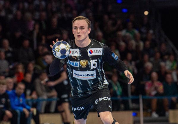 Handball, Herren, Saison 2025 2026, Champions League (Gruppe A, 9. Spieltag), Füchse Berlin - One Veszprem HC, Tobias Gröndahl (Füchse Berlin), 27.11.2025, Copyright: xSebastianxRäppold MatthiasxKochx