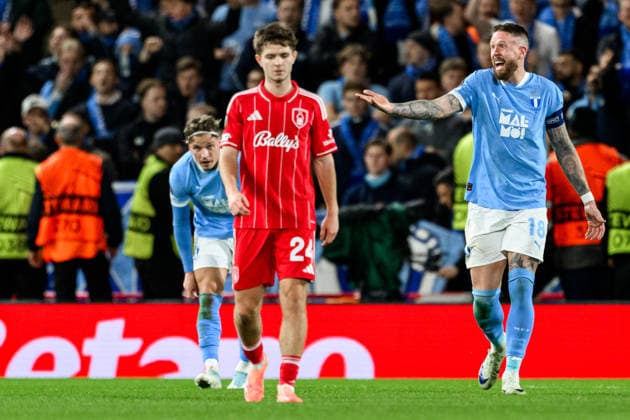 251127 Pontus Jansson of Malmö FF looks dejected during the UEFA Europa League football match between Nottingham Forest and Malmö FF on November 27, 2025 in Nottingham. Photo: Mathilda Schuler BILDBYRAN kod MA MA0897 fotboll football soccer fotball uefa europa league europa league nottingham forest malmö ff bbeng depp Copyright: MATHILDAxSCHULER BB251127MA121