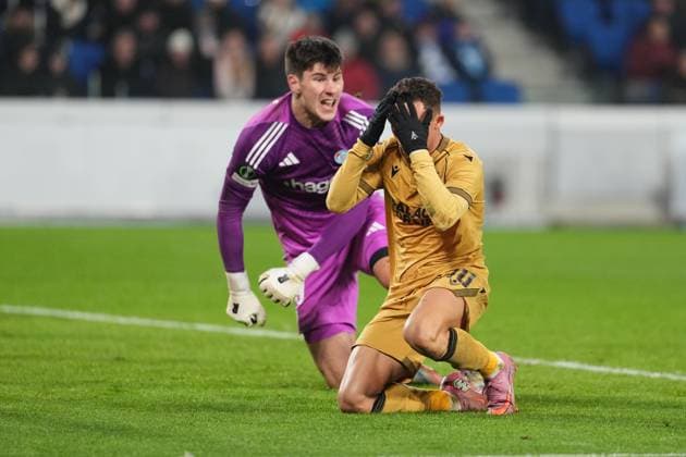Yeremy Pino of Crystal Palace reacts after his shot is saved by Mike Penders of Strasbourg Strasbourg v Crystal Palace, UEFA Conference League, Group Stage, Football, Stade de la Meinau Strasbourg, Strasbourg, France - 27 Nov 2025Strasbourg Stade de la Meinau Strasbourg France EDITORIAL USE ONLY No use with unauthorised audio, video, data, fixture lists, club league logos or live services. Online in-match use limited to 120 images, no video emulation. No use in betting, games or single club league player publications.  Copyright: xDavexWinter Shutterstockx 15928086cq