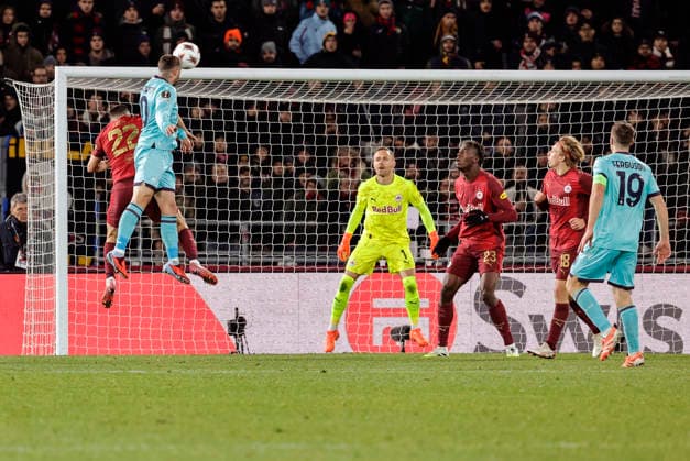 November 27, 2025, Bologna, BOLOGNA: Bologna s Federico Bernardeschi scores the 3-1 goal during the UEFA Europa League soccer match Bologna FC vs FC Salzburg at Renato Dall Ara stadium in Bologna, Italy, 27 November 2025. ANSA ELISABETTA BARACCHI. Soccer: Europa League ; Bologna FC - FC Salzburg  - ZUMAa110 20251127_zaf_a110_031 Copyright: xElisabettaxBaracchix