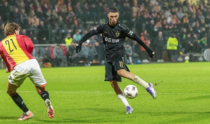 Deventer , Europa League Go Ahead Eagles Deventer vs. VfB Stuttgart , Tor zum 0 : 3 , Torschütze Bilal El Khannouss ( VfB )