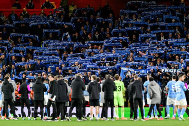 251127 Players and fans of Malmö FF after the UEFA Europa League football match between Nottingham Forest and Malmö FF on November 27, 2025 in Nottingham. Photo: Mathilda Schuler BILDBYRAN kod MA MA0897 fotboll football soccer fotball uefa europa league europa league nottingham forest malmö ff bbeng publik Copyright: MATHILDAxSCHULER BB251127MA152