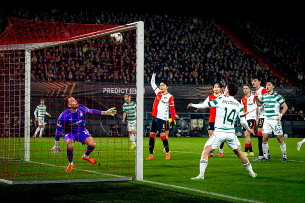 SC Feyenoord Rotterdam goalkeeper Timon Wellenreuther, Celtic FC midfielder Luke McCowan during the match SC Feyenoord Rotterdam vs Celtic FC at the Feyenoord stadium De Kuip for the Europa League - League phase - Matchday 5 season 2025-2026 in ROTTERDAM, Netherlands on 27 november 2025, (photo by Marcel van Dorst EYE4images DeFodi Images)