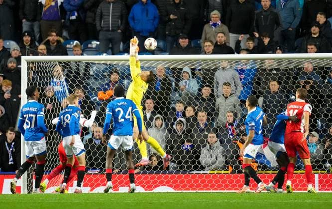 Rangers goalkeeper Jack Butland misses the ball in the air in front of goal late in the game. Rangers v Braga, UEFA Europa League, Group Stage, Football, Ibrox Stadium, Glasgow, Scotland, UK - 27 Nov 2025Glasgow Ibrox Scotland United Kingdom EDITORIAL USE ONLY No use with unauthorised audio, video, data, fixture lists, club league logos or live services. Online in-match use limited to 120 images, no video emulation. No use in betting, games or single club league player publications.  Copyright: xStuartxWallace Shutterstockx 15928082aj