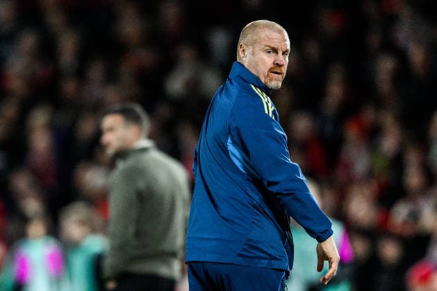 251127 Head coach Sean Dyche of Nottingham Forest during the UEFA Europa League football match between Nottingham Forest and Malmö FF on November 27, 2025 in Nottingham. Photo: Mathilda Schuler BILDBYRAN kod MA MA0897 fotboll football soccer fotball uefa europa league europa league nottingham forest malmö ff bbeng Copyright: MATHILDAxSCHULER BB251127MA179
