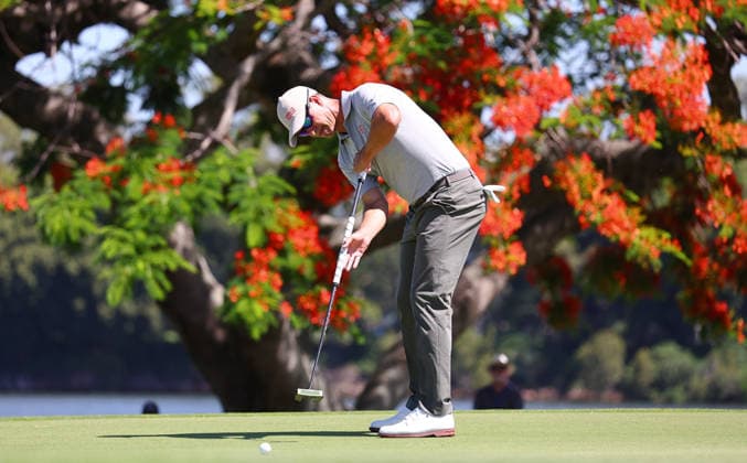 GOLF AUSTRALIAN PGA, Golf Herren Australia s Adam Scott on the 5th hole during the 2nd Round of the Australian PGA Championship at Royal Queensland Golf Club in Brisbane, Friday, November 28, 2025. ( NO ARCHIVING, EDITORIAL USE ONLY BRISBANE QUEENSLAND AUSTRALIA  Copyright: xx 20251128153276596000