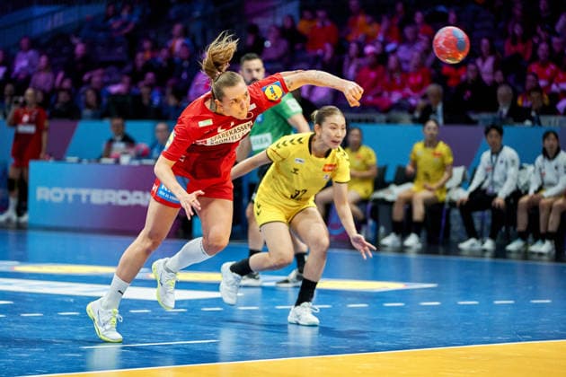 Women s Handball World Championship, WM, Weltmeisterschaft Denmark - Japan Denmark s Andrea Ulrikka Aagot Hansen during the Women s Handball World Championship match in Group A between Denmark and Japan in Rotterdam on Thursday, November 27, 2025. (Photo: Thomas Traasdahl Ritzau Scanpix) , Rotterdam Denmark Copyright: RitzauxScanpix ThomasxTraasdahlx spdk20251127-231647-L