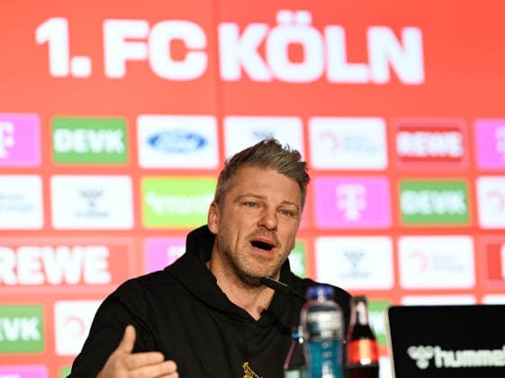 28.11.2025, xophax, Fussball 1.Bundesliga Saison 2025 2026 1.FC Köln Pressekonferenz Trainer Lukas Kwasniok ( 1.FC Köln ) Köln