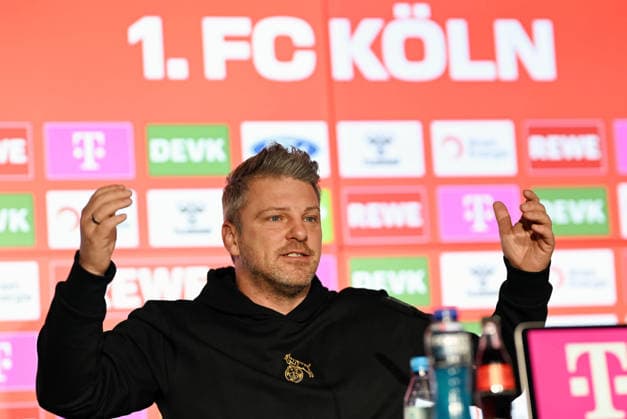 28.11.2025, xophax, Fussball 1.Bundesliga Saison 2025 2026 1.FC Köln Pressekonferenz Trainer Lukas Kwasniok ( 1.FC Köln ) Köln