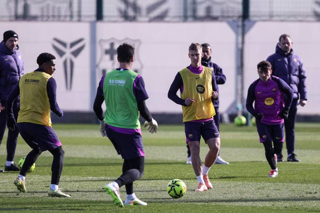 November 28, 2025, Sant Joan Despi, Barcelona, SPAIN: Dani Olmo during the training day of FC Barcelona, Barca ahead the Spanish League, La Liga EA Sports, football match against Deportivo Alaves at Ciudad Esportiva Joan Gamper on November 28, 2025 in Sant Joan Despi, Barcelona, Spain. Sant Joan Despi SPAIN - ZUMAa181 20251128_zaa_a181_017 Copyright: xJavierxBorregox